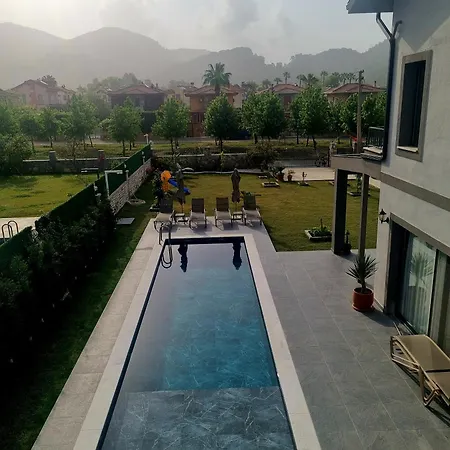 Sapphire Villa *