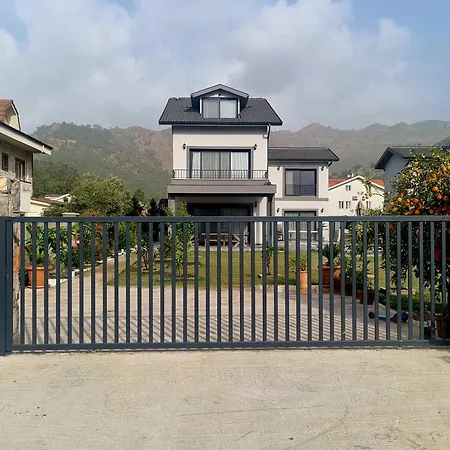 Villa Sapphire *